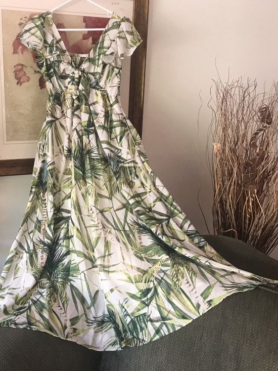 TAYLOR Dresses & Skirts - TAYLOR Tropical Bamboo Palms Maxi Dress with Pockets Tie Bodice Smocked EUC Sz 6